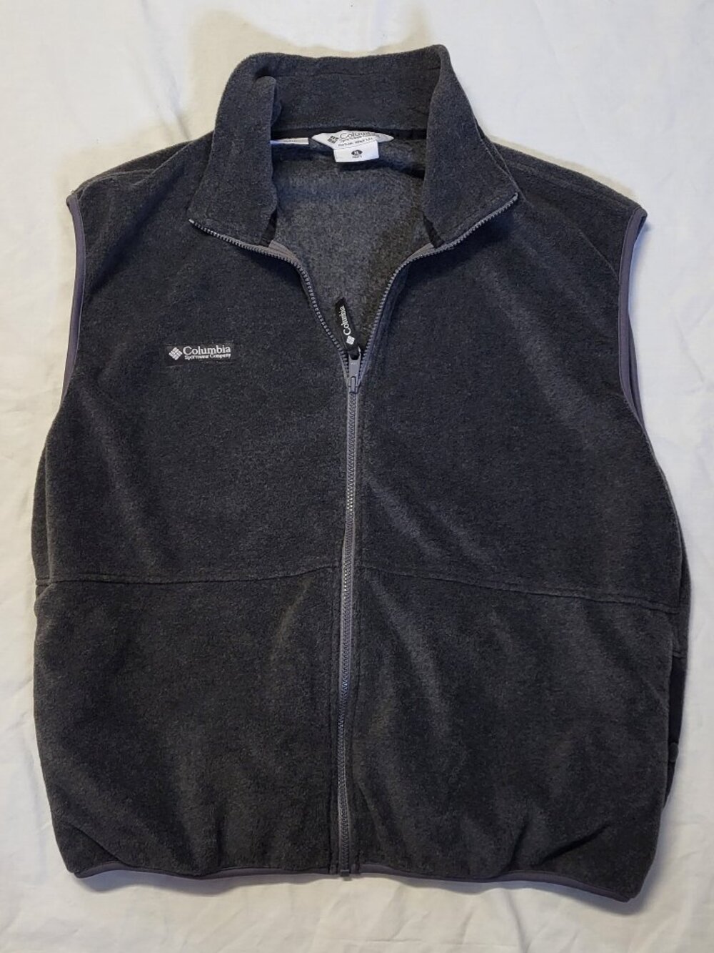 Columbia Vest Men's XL Collared Full Zip Classic Outdoor Preppy Pockets